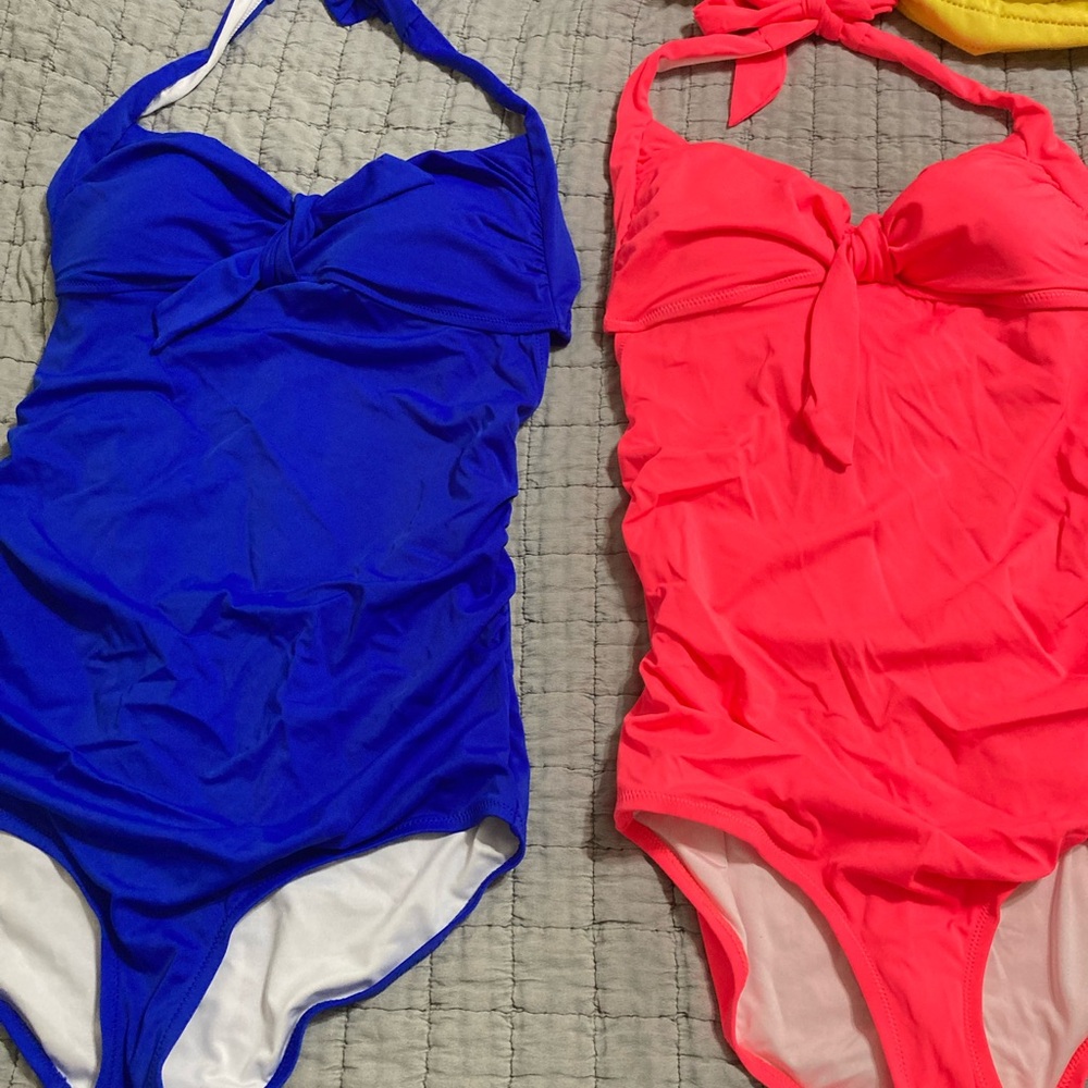 Women’s size large swimsuit, Kava brand